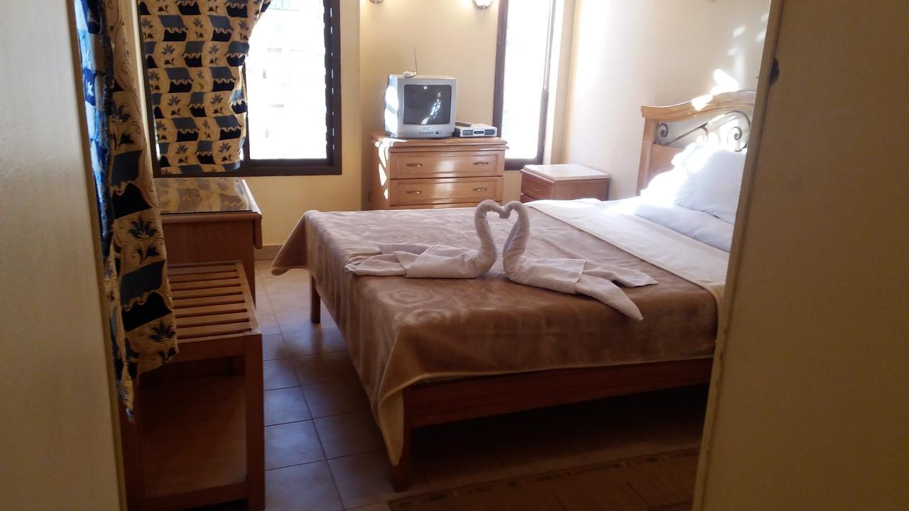 Applicators Hotel Abu Simbel Buitenkant foto